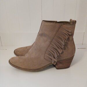 American Eagle Outfitters: tan suede booties